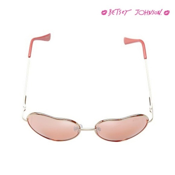 Betsey Johnson ~ Rosey Hearts Sunglasses - Picture 4 of 6